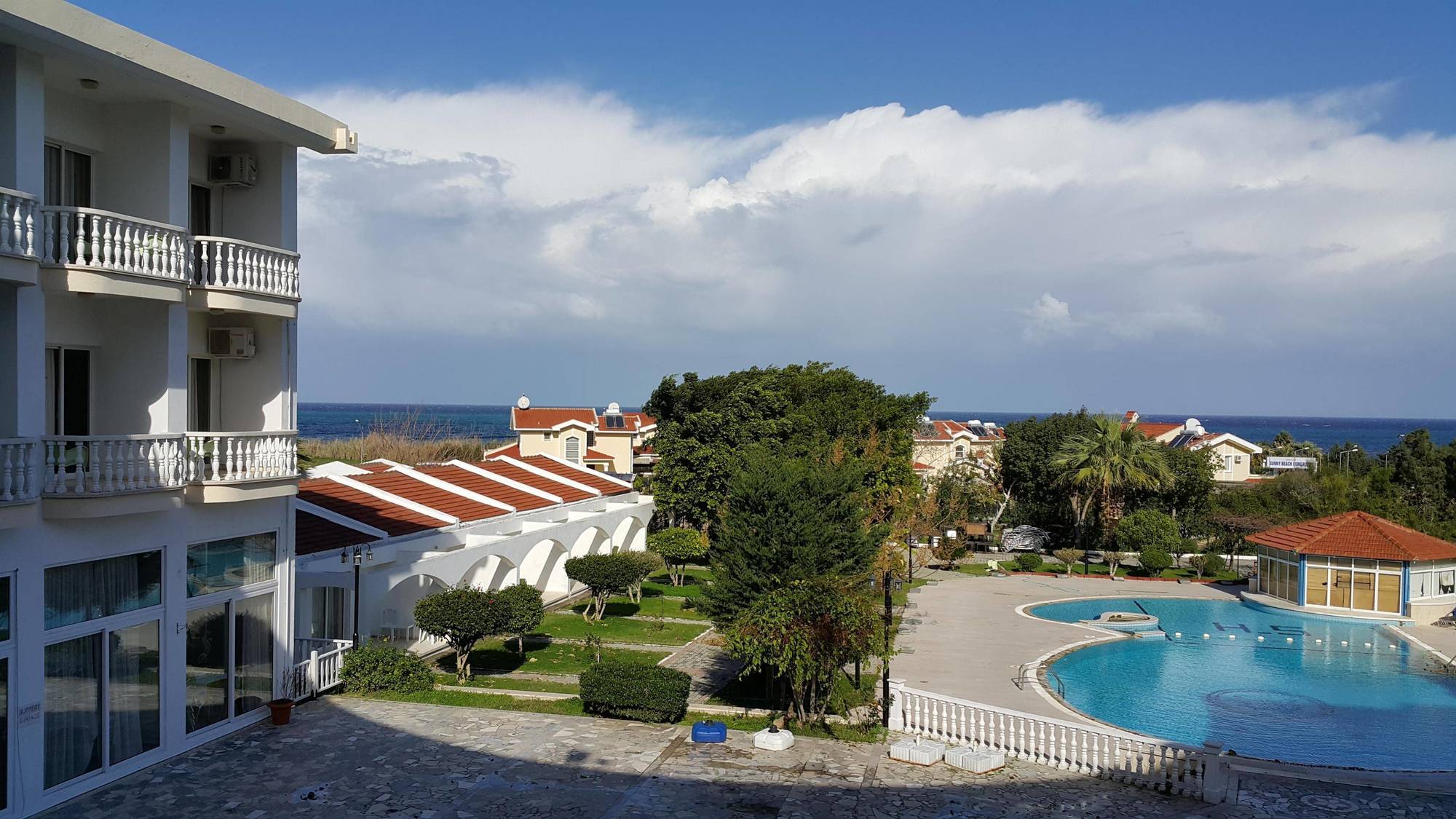 Sempati Hotel Lapithos  Exterior foto